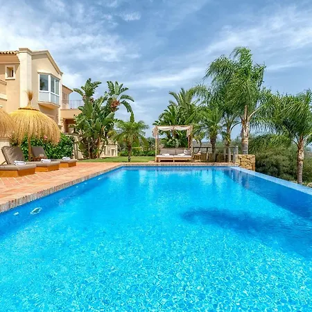 Los Monteros Villa
